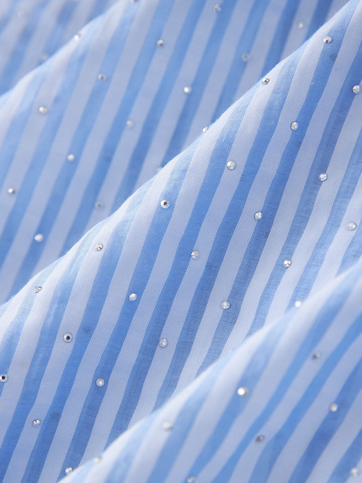 Dreiviertelärmel-Wickelkleid mit Paillettenrevers und Blumenapplikation – ALINA 