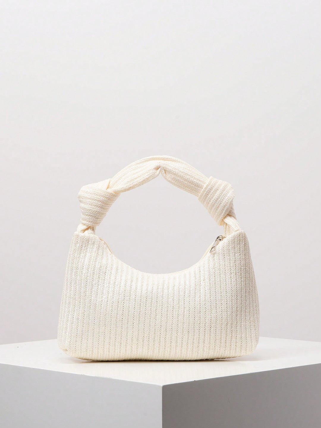 Knotted handle shoulder bag in woven cream raffia - Rutri