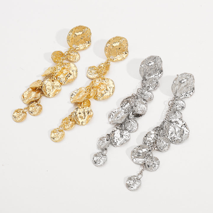 Dubbelgelaagde gestructureerde hoepeloorbellen met gegraveerd detail – Akoma 