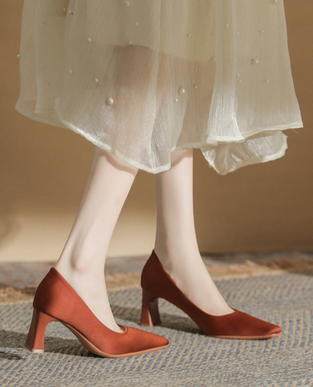 Plissiertes Oberteil mit ausgestellten Ärmeln und Maxirock-Set mit Taillengürtel – Rosiny 