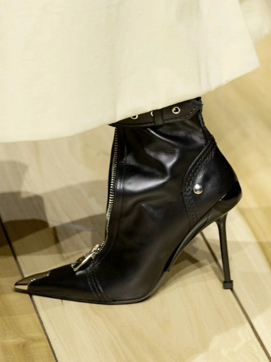 zip-front ankle boots with metal tip – CRIMSON EDGE