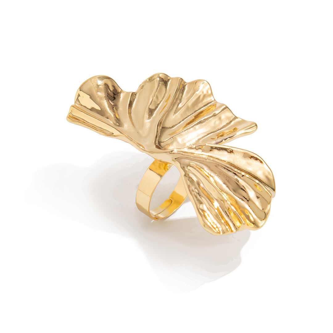 Sculpted Leaf Statement Ring – ASMA