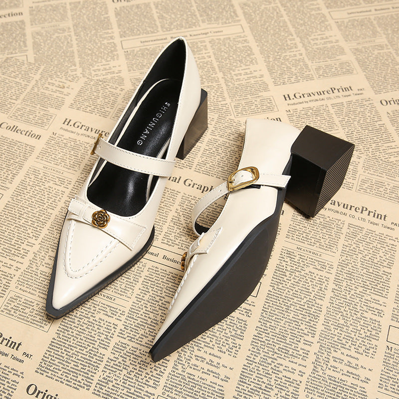 pointed block heel pumps with floral buckle strap – AURELIAVU