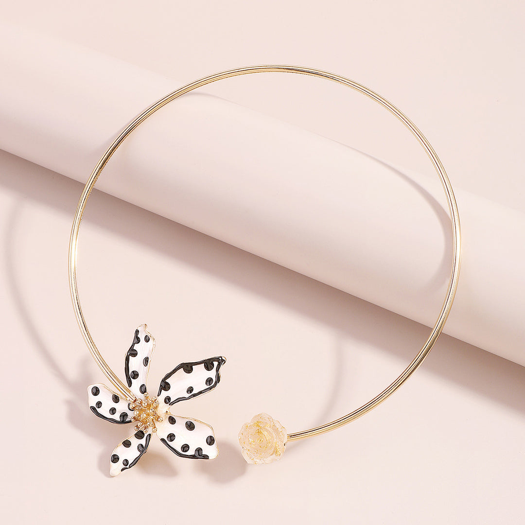 floral enamel choker necklace with polka dot accents - FLORIEZU