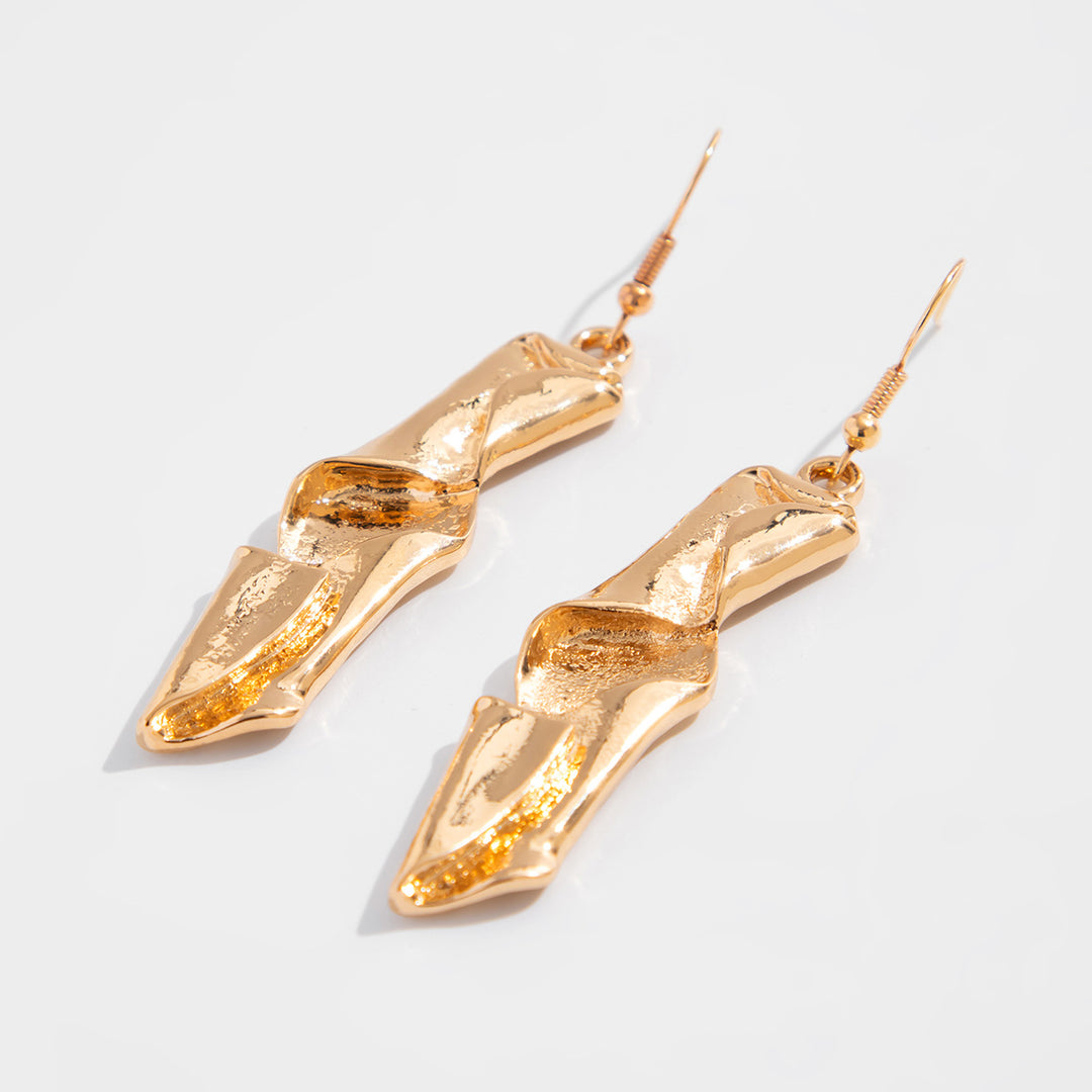 Sculptural drop earrings with twisted texture - Zojly