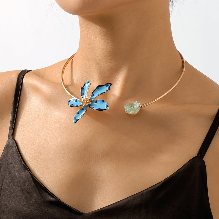 floral enamel choker necklace with polka dot accents - FLORIEZU