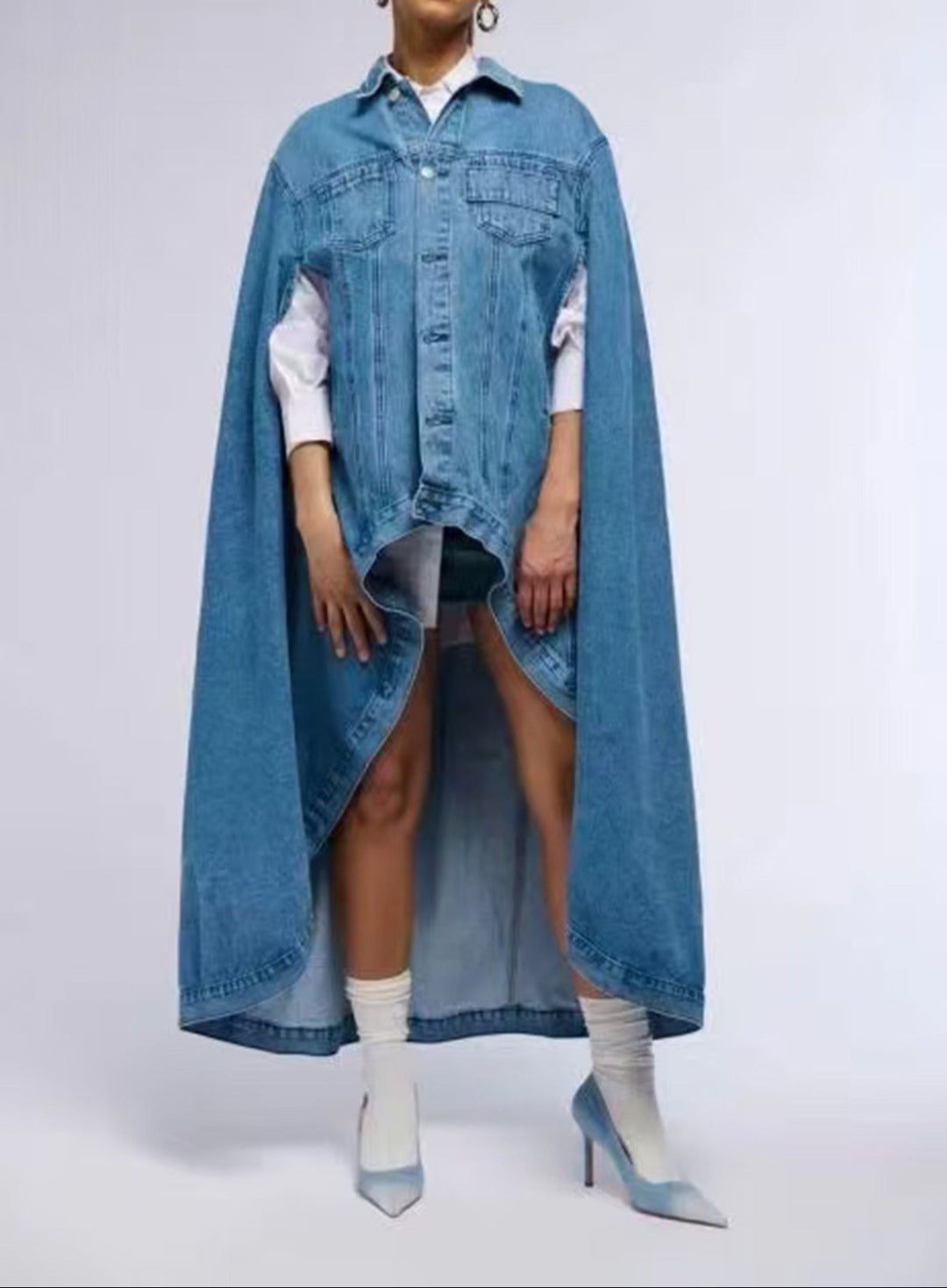 Suède cropped trenchcoat met riem en gelaagde mouwen - Linra 
