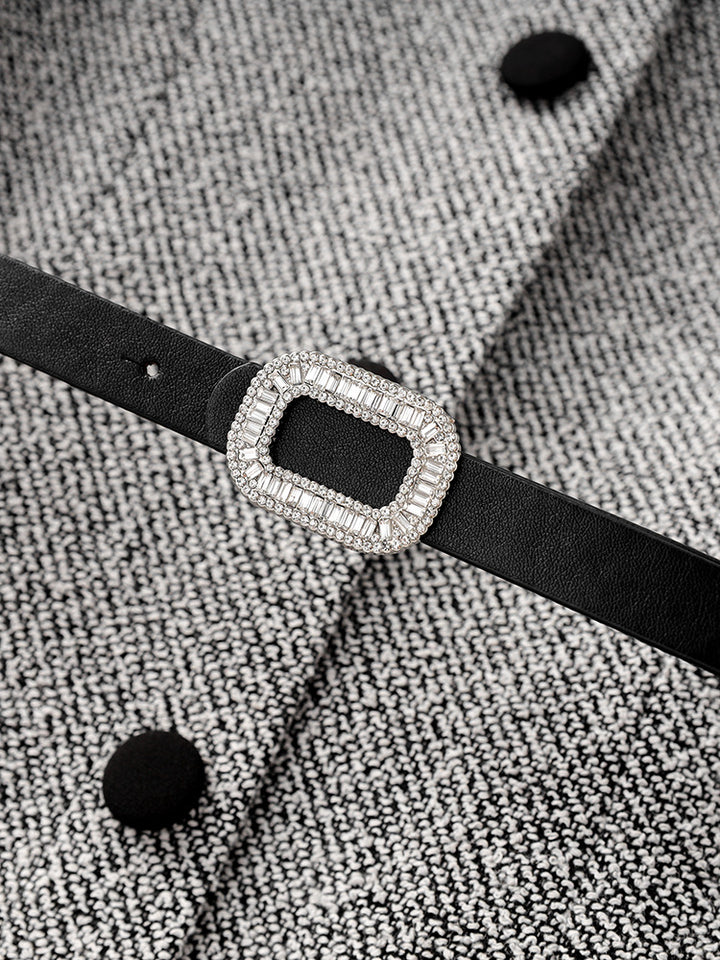 robe cache-cœur à manches trois-quarts avec revers à sequins et appliqué floral – ALINA 