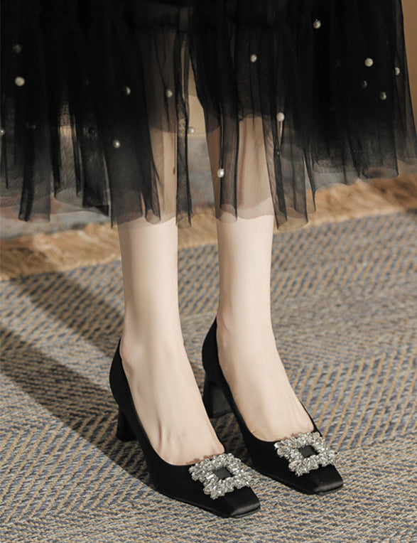 Haut à manches évasées plissées et ensemble jupe longue avec ceinture à la taille – Rosiny 