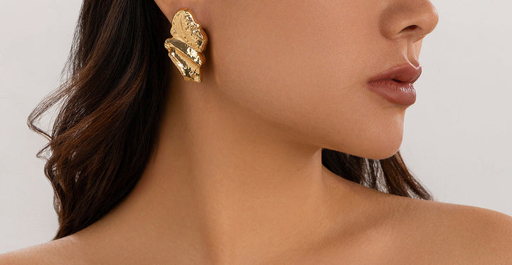 Boucles d'oreilles créoles à double couche texturée avec détail gravé – Akoma 