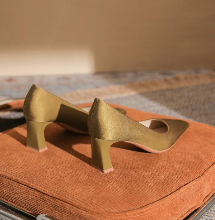 Plissiertes Oberteil mit ausgestellten Ärmeln und Maxirock-Set mit Taillengürtel – Rosiny 