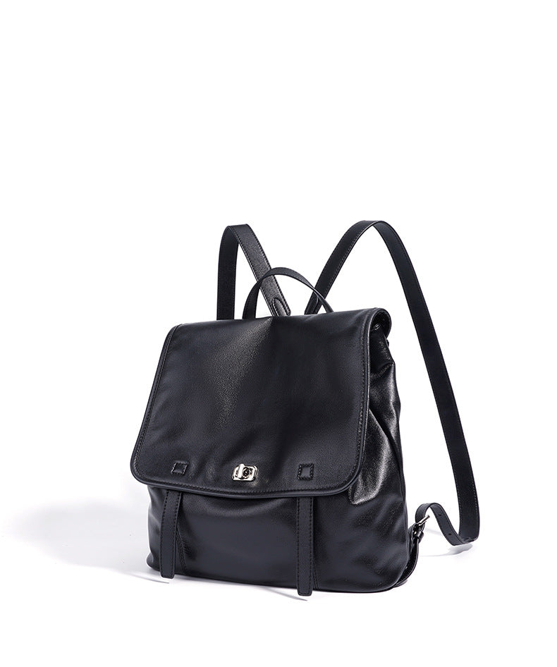 classic leather backpack with flap closure – ARDENAV