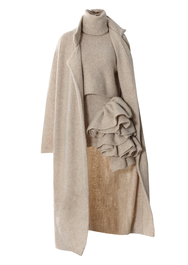 turtleneck knit top with maxi coat and ruffle detail - Logenh