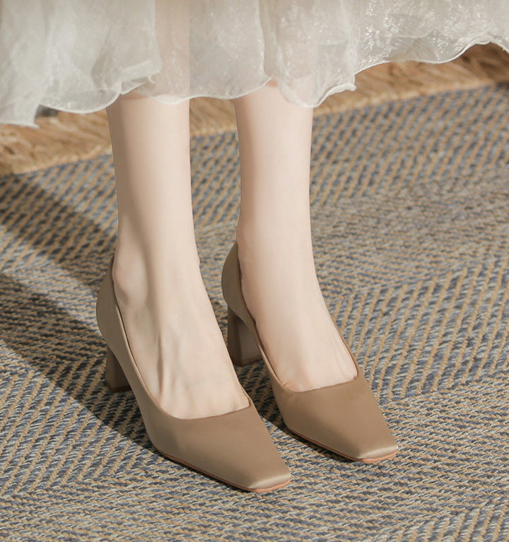 Plissiertes Oberteil mit ausgestellten Ärmeln und Maxirock-Set mit Taillengürtel – Rosiny 