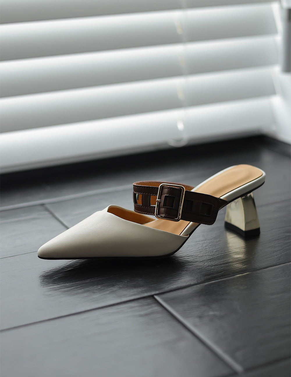 Haut à manches évasées plissées et ensemble jupe longue avec ceinture à la taille – Rosiny 