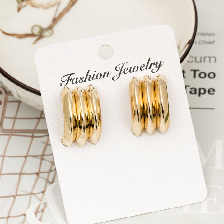 Boucles d'oreilles créoles à double couche texturée avec détail gravé – Akoma 