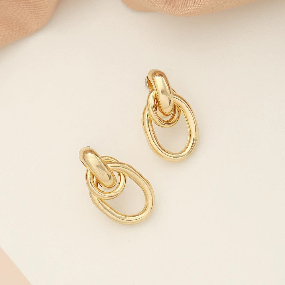 Elongated oval link earrings with polished gold finish - Argiltu