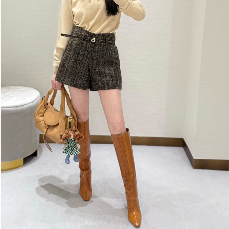 حذاء جلدي كاراميلي يصل إلى الركبة بكعب منحني – سيينا