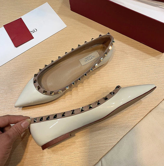 pointed flats with studded trim - LUNAZWI