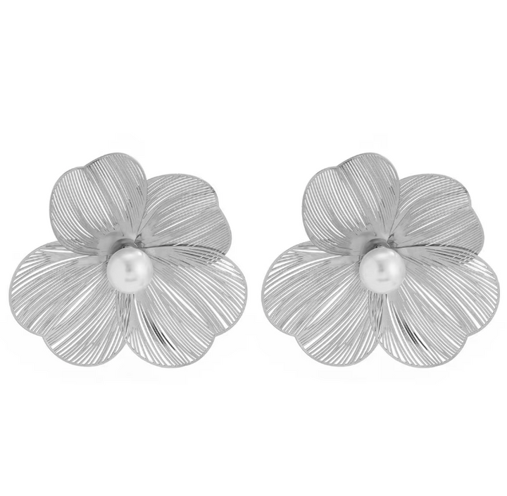 قلادة بتلات الزهور مع لمسات من اللؤلؤ المتدلي وأقراط - فوروي