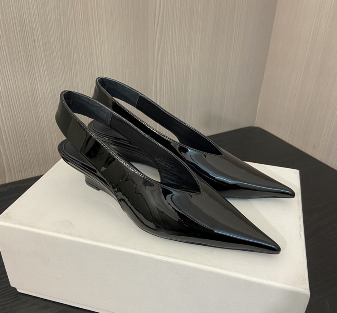 pointed patent slingback heels - LQNA