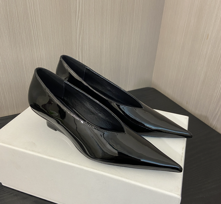 pointed patent slingback heels - LQNA