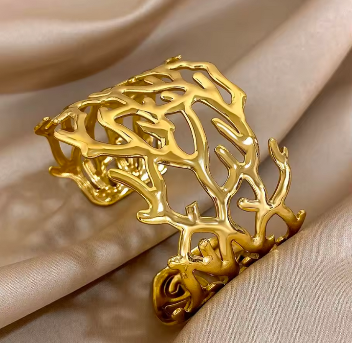 Sculpted wave cuff bracelet with open cut design – Atru