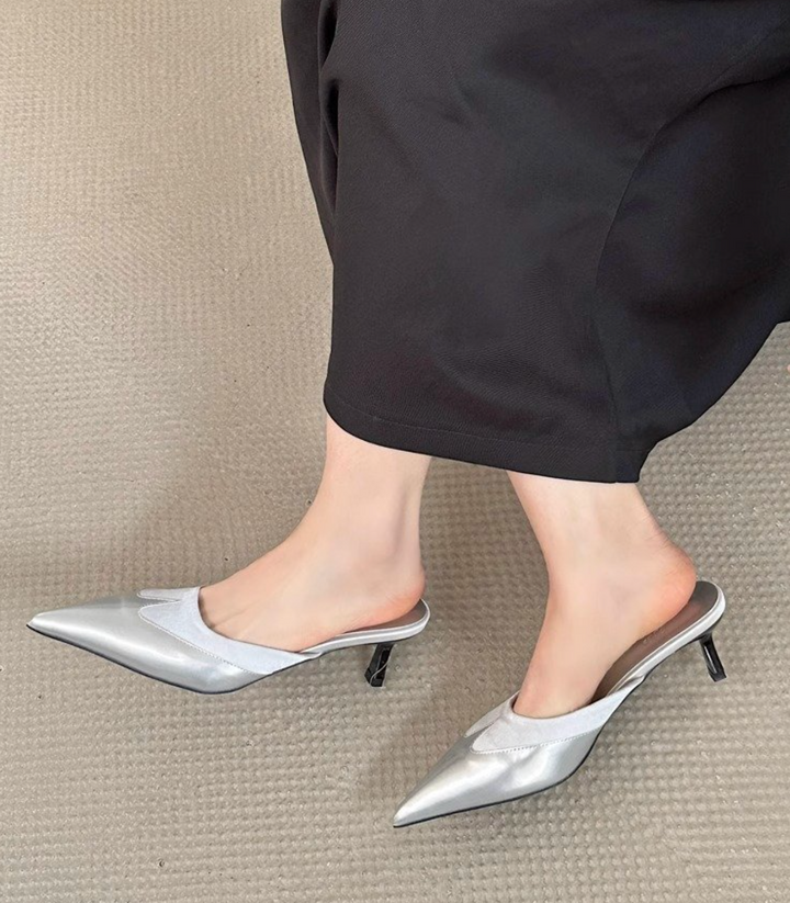 Plissiertes Oberteil mit ausgestellten Ärmeln und Maxirock-Set mit Taillengürtel – Rosiny 