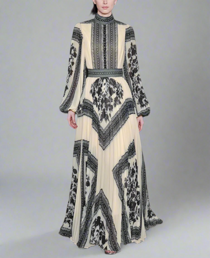 Dreiviertelärmel-Wickelkleid mit Paillettenrevers und Blumenapplikation – ALINA 