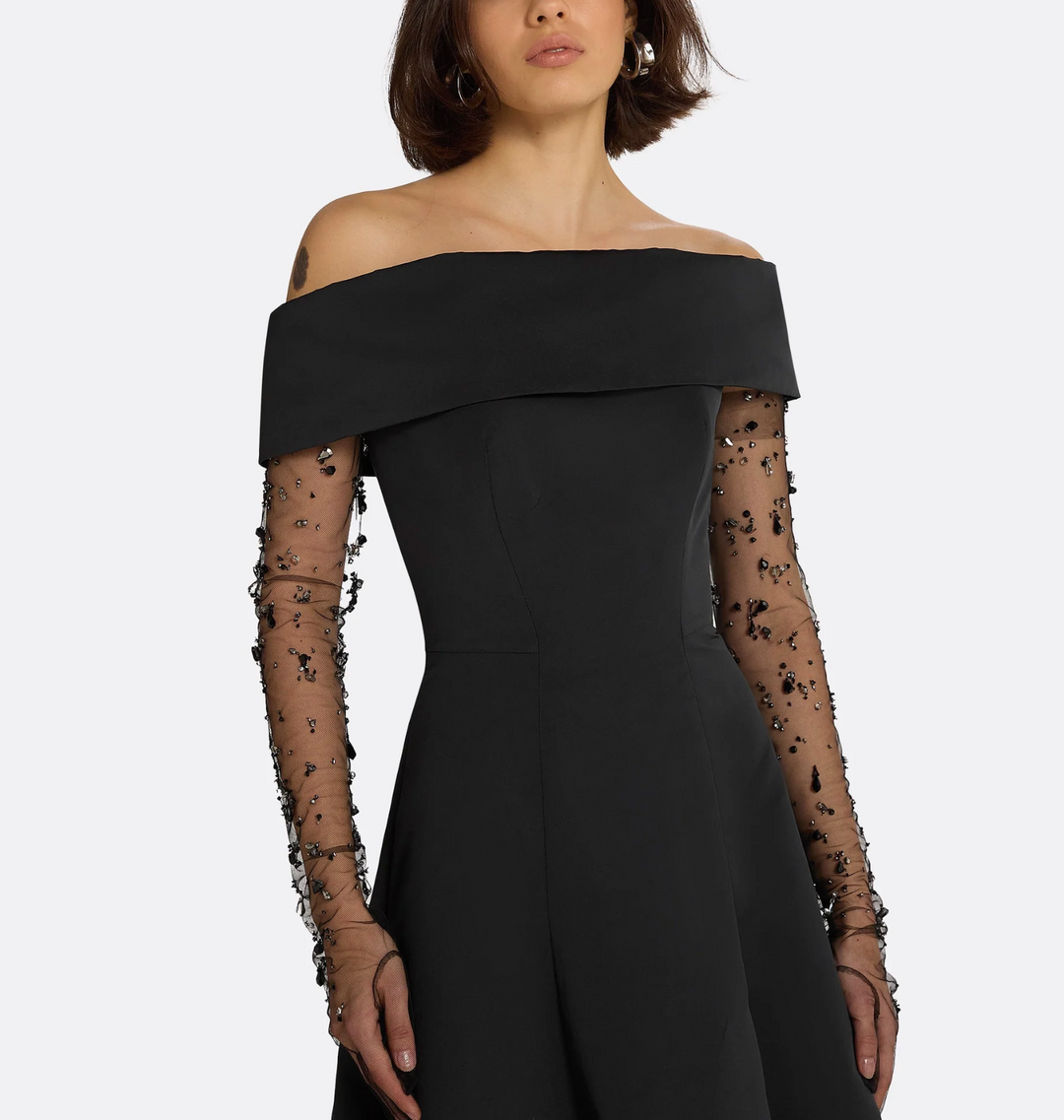 فستان بدون أكتاف بتصميم A – منتصف الليل