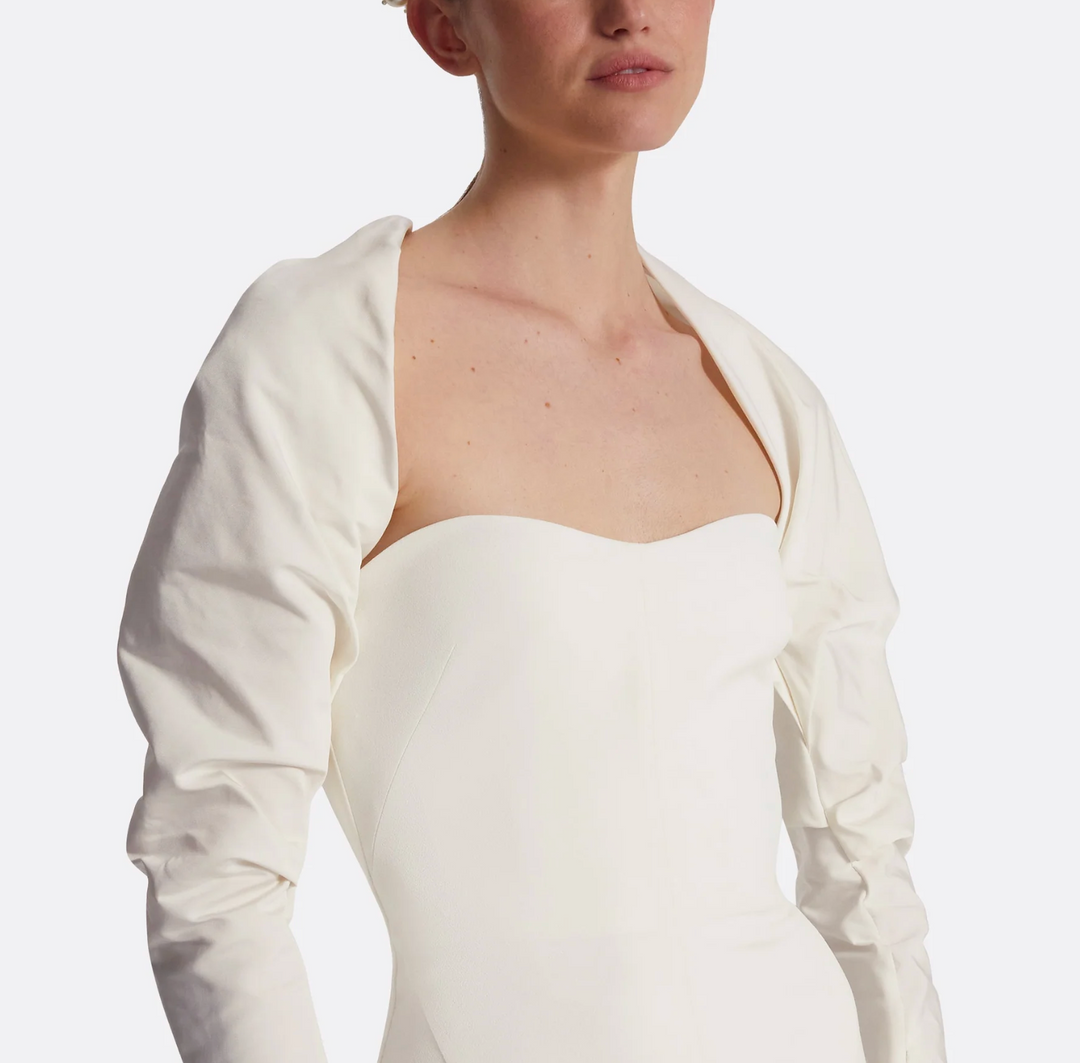 فستان عمودي بدون حمالات بأكمام بوليرو – بيرل