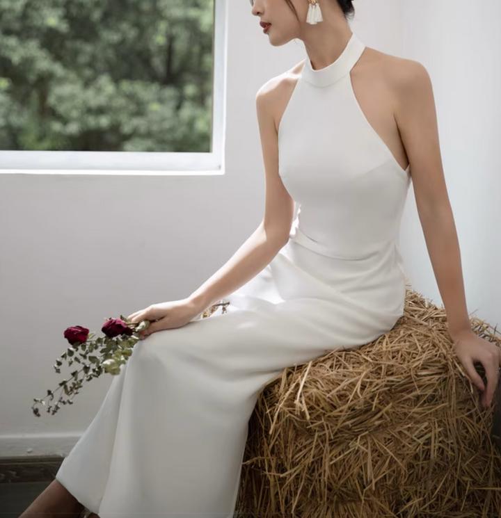 halter neck column gown with high neckline – DIRYAN