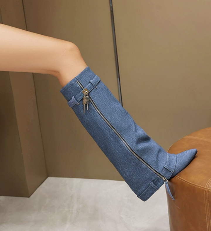 Haut à manches évasées plissées et ensemble jupe longue avec ceinture à la taille – Rosiny 