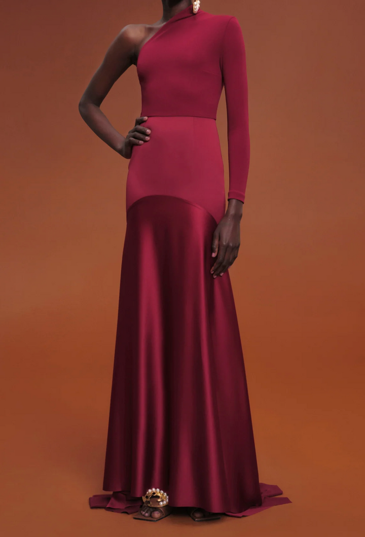 one-shoulder fitted gown with flared hem – NOIRS