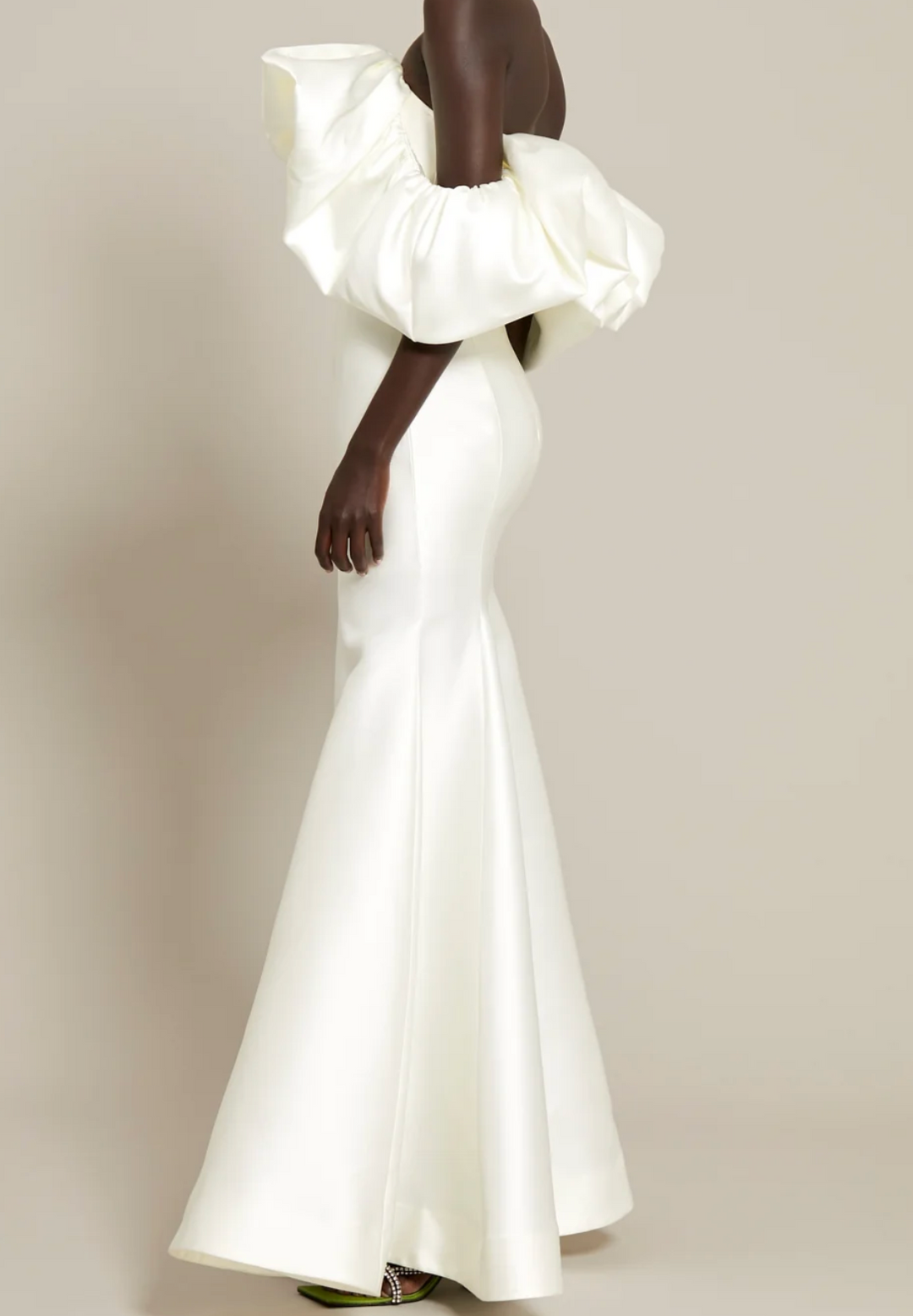 off-shoulder mermaid gown with sculpted ruffle bodice – NOIR