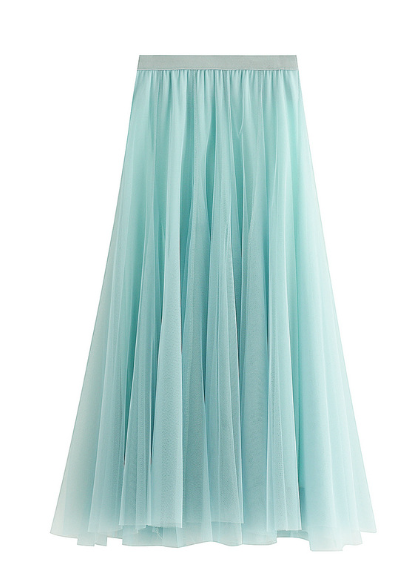 بدلة مصممة خصيصًا بأزرار ذهبية – مارون