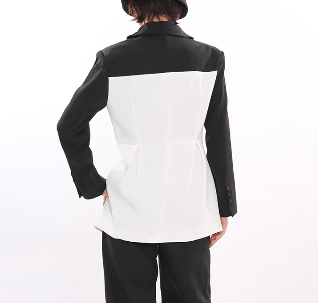 Two-Tone Sculpted Blazer with Corset Bodice – BLANC