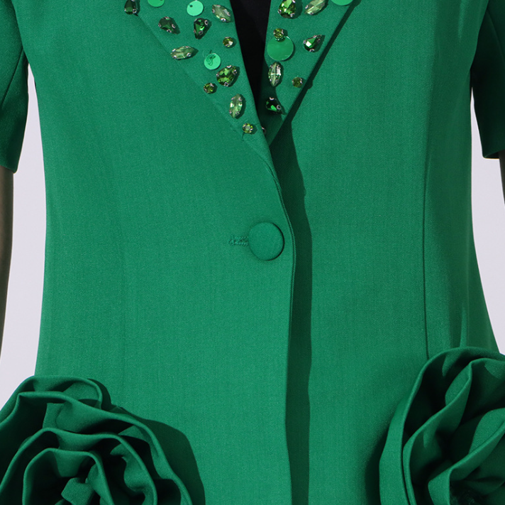 tailored blazer and wide-leg pants set with floral pockets – STATEMENT