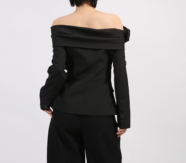 off-shoulder tailored blazer with twisted neckline – TWIST