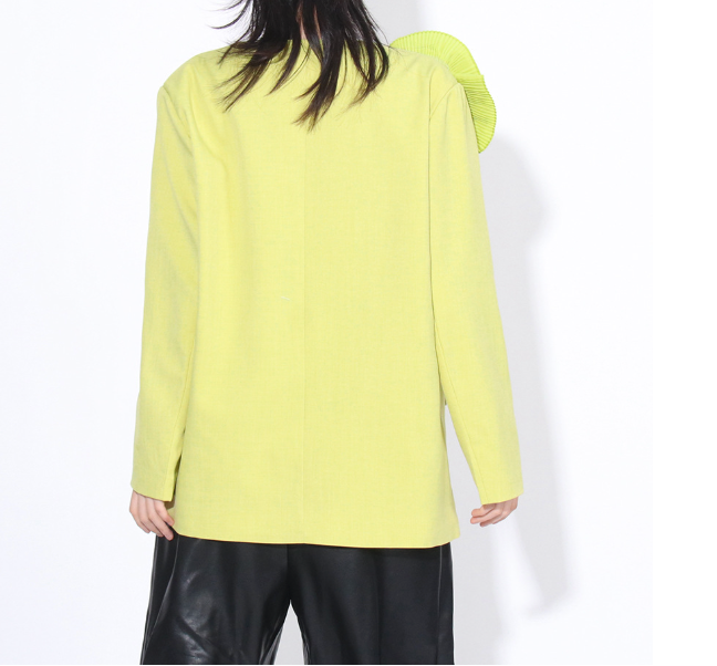 Tailored blazer with oversized floral appliqué – LIMEA