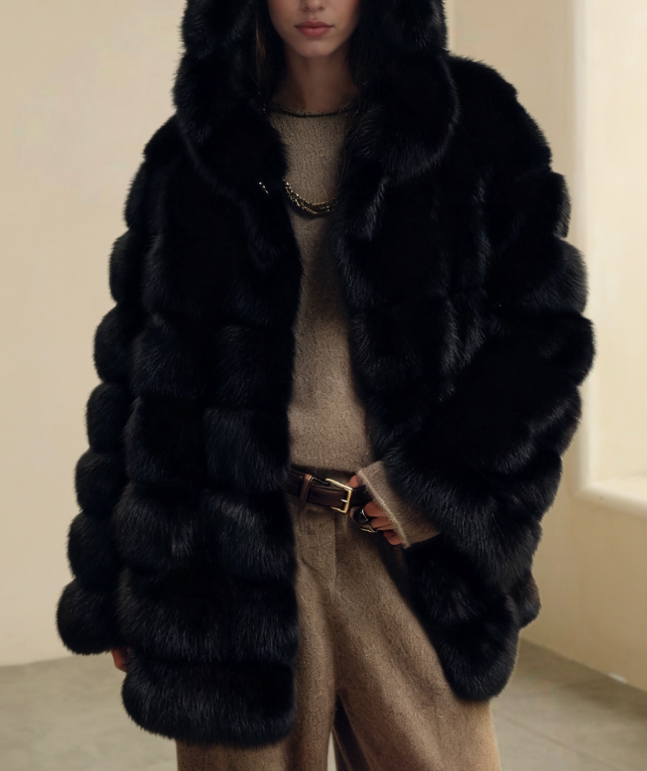 layered faux fur jacket with relaxed fit – DESLA