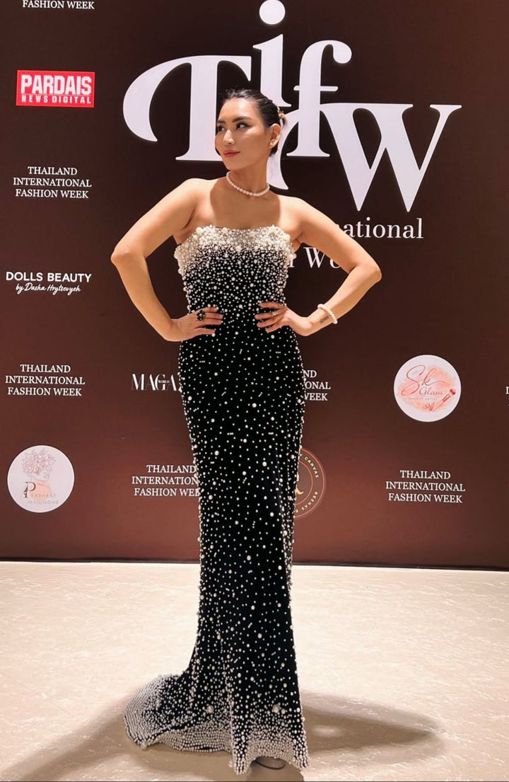 strapless column gown with pearl and crystal embellishments – AUROQSU