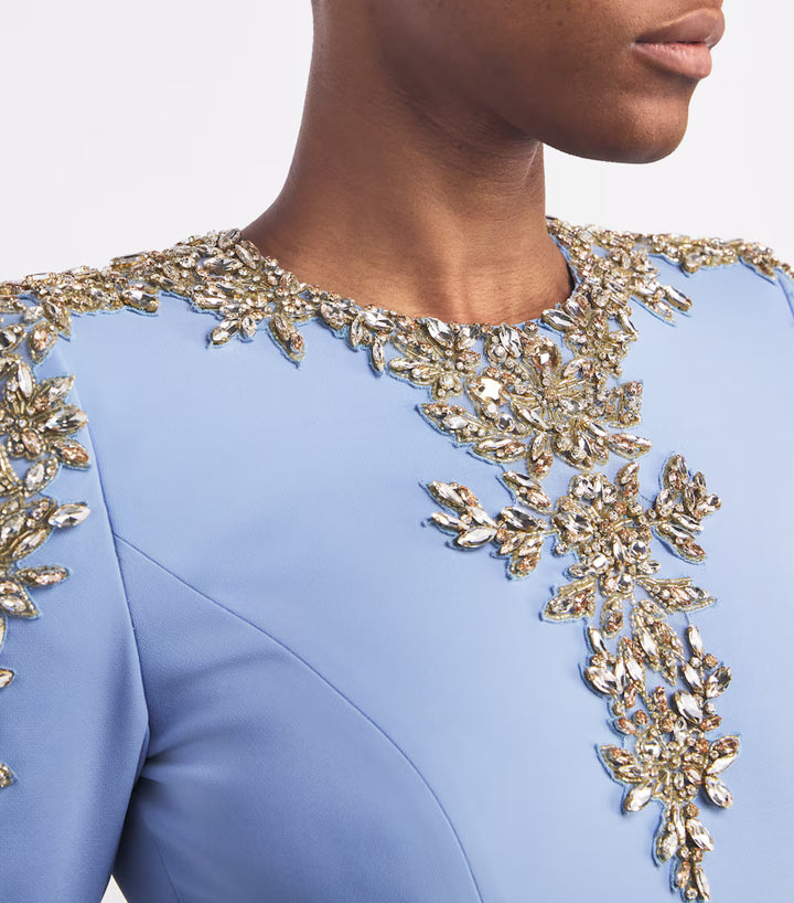 Plissiertes Oberteil mit ausgestellten Ärmeln und Maxirock-Set mit Taillengürtel – Rosiny 