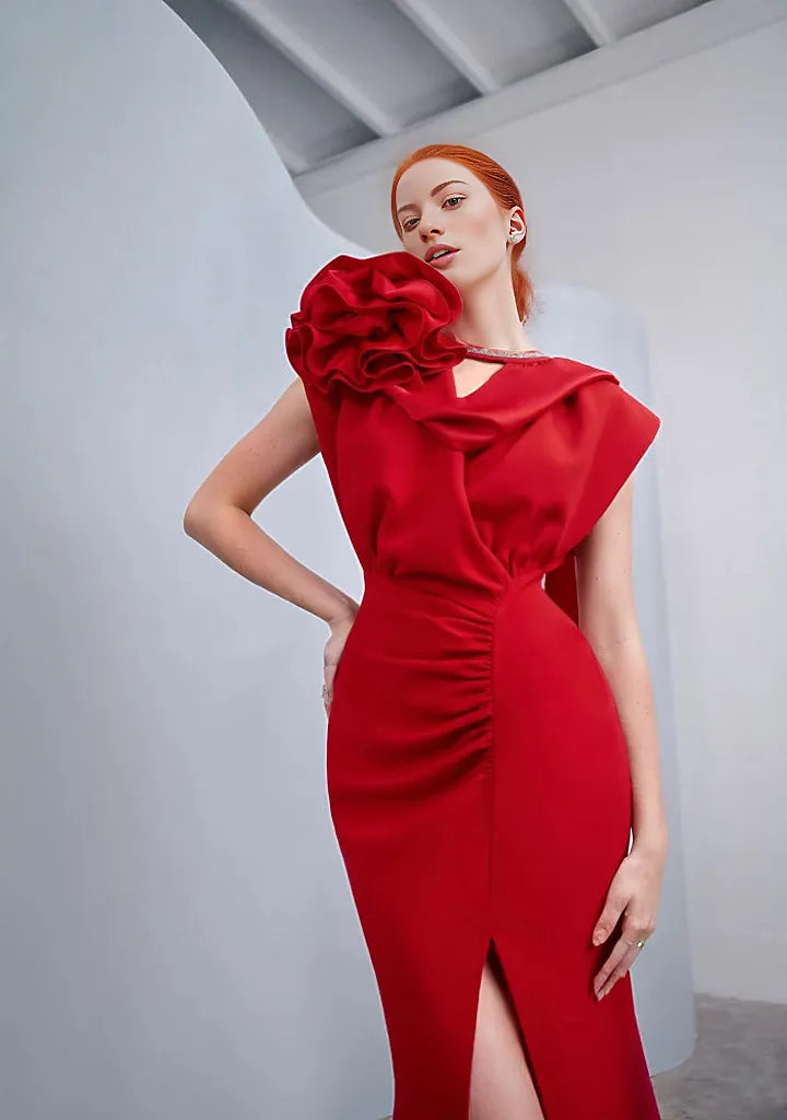 one-shoulder rosette slit gown – Rathan
