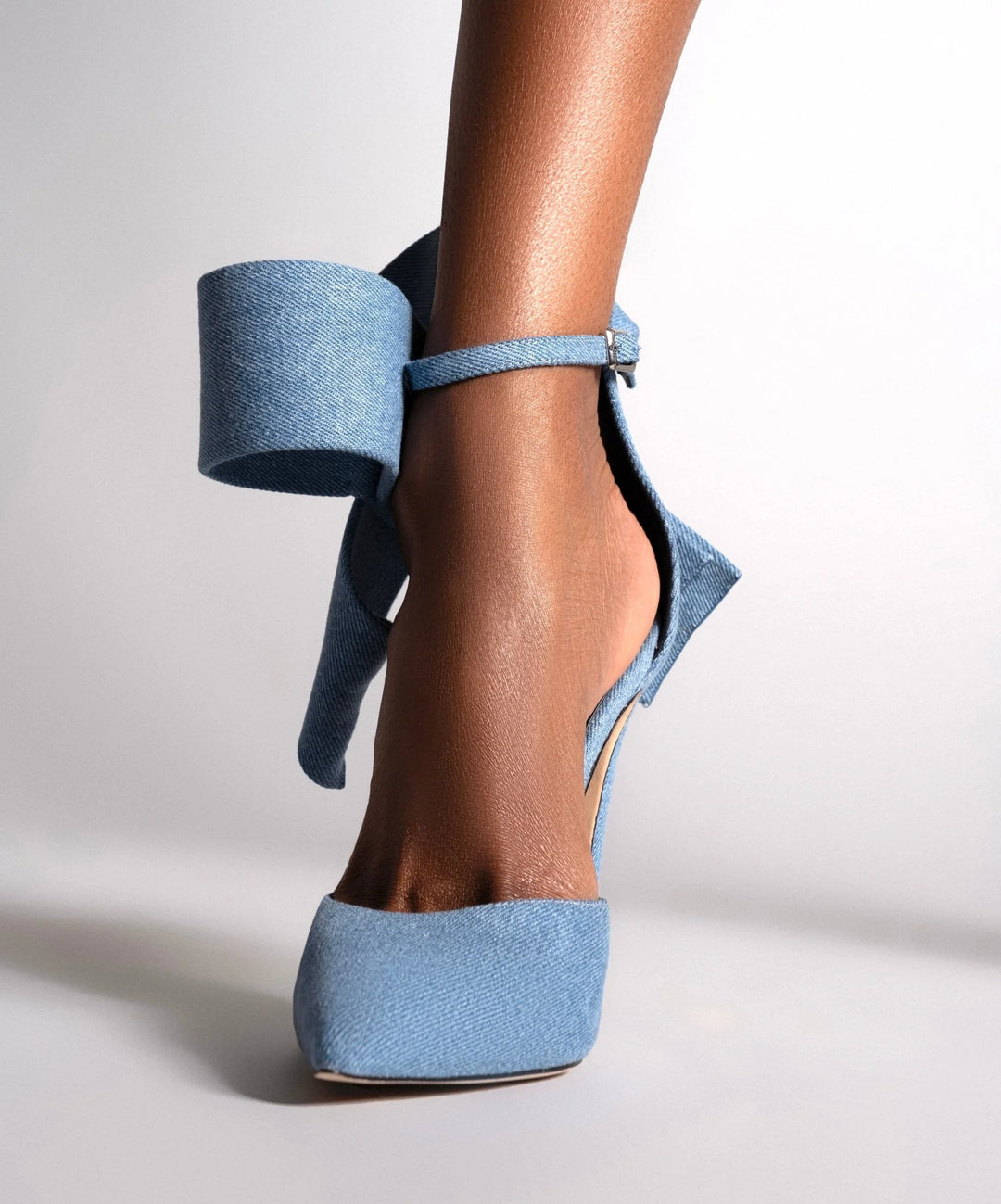 pointed-toe stiletto heels with oversized bow – AURELIA