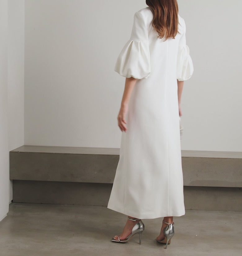Puff-sleeve gown with pearl shoulder detail – Oljen