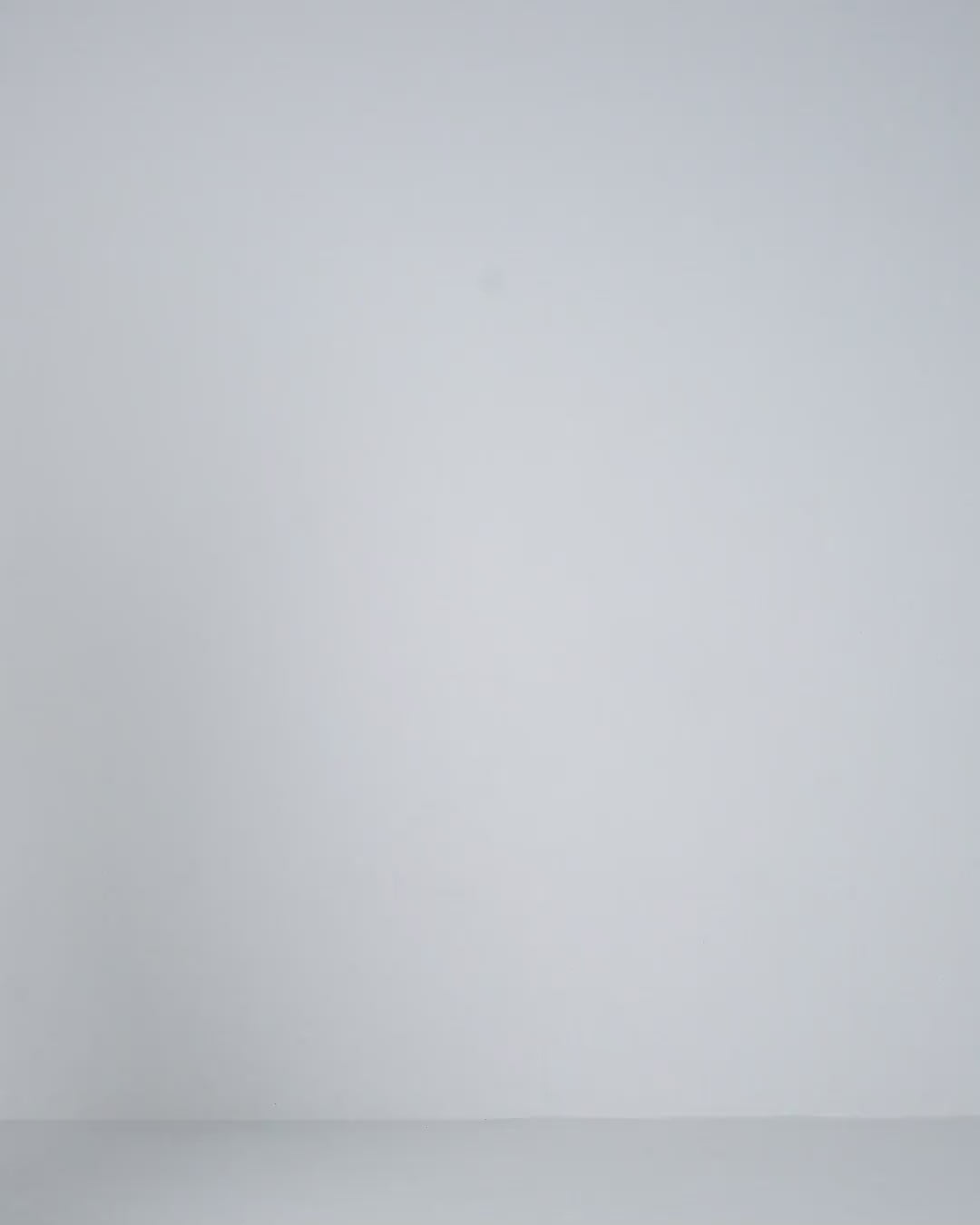 الكتف قبالة بذلة مع حزام محطمة