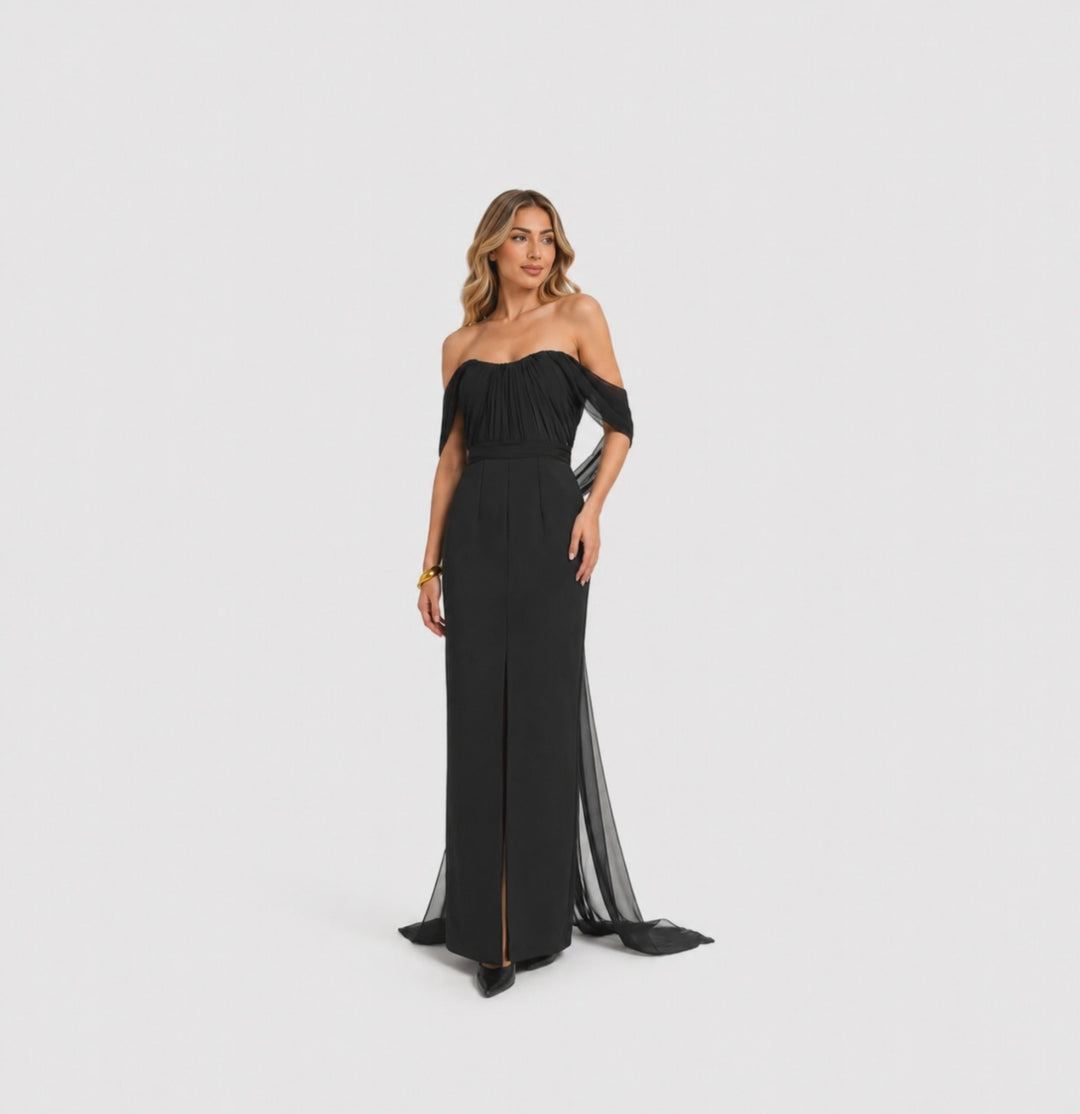 Black Off-Shoulder Pleated Maxi Dress - Noir