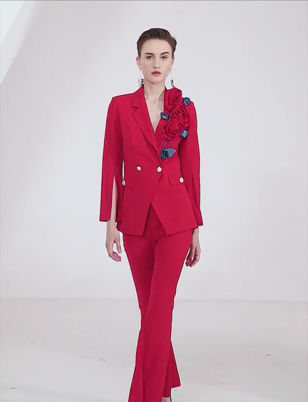 cape-sleeve blazer set with 3D floral appliqué – CARMEN